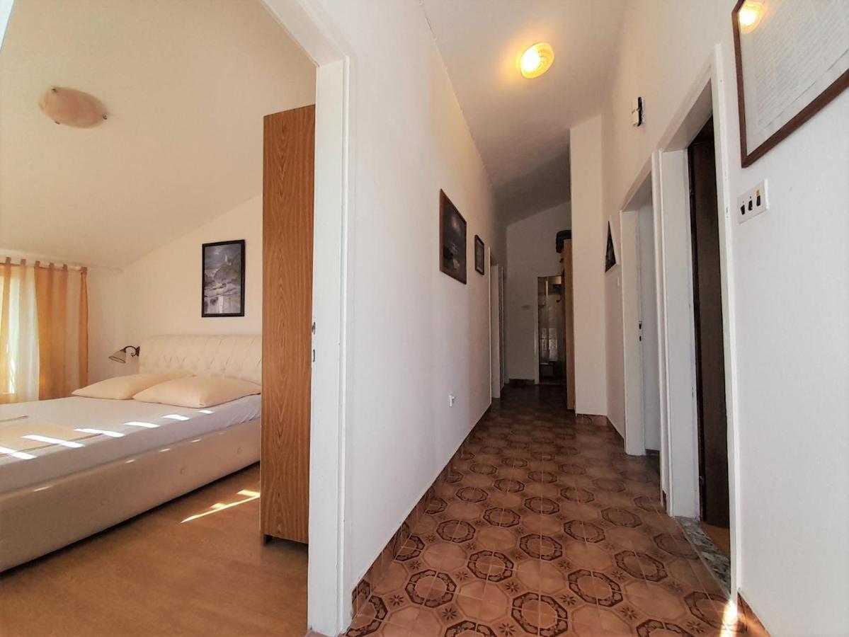 Apartments Nada Krk Island Eksteriør bilde