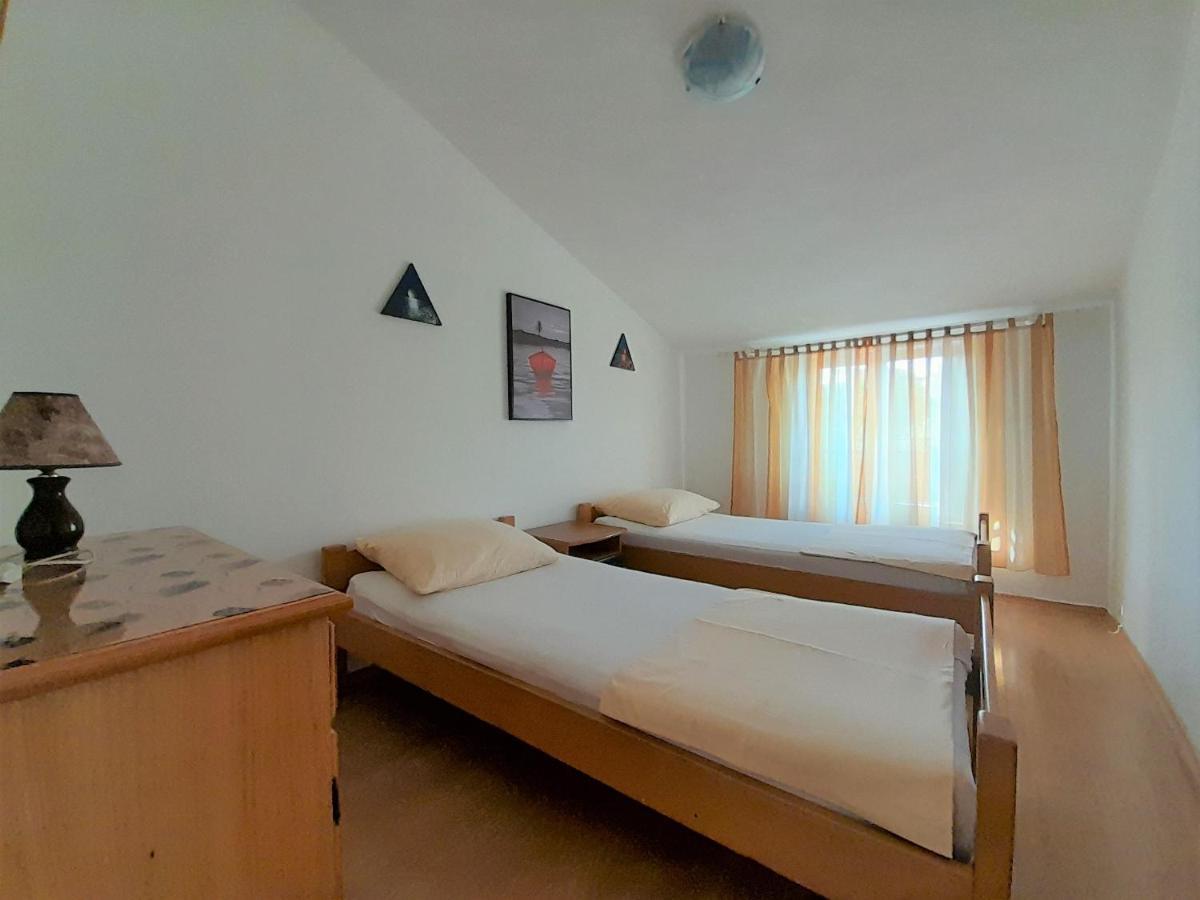 Apartments Nada Krk Island Eksteriør bilde